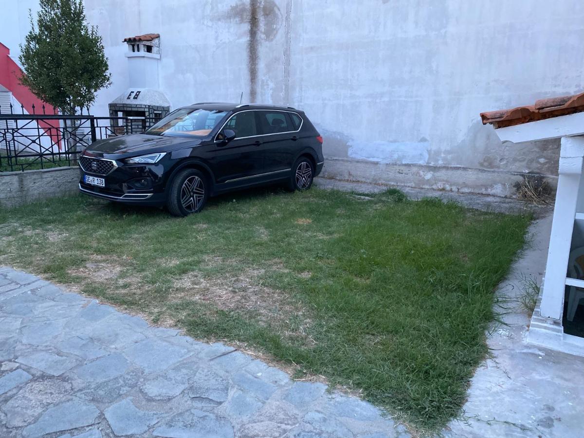 Pefkohori Apart. Near The Beach With Indor Parking And Yard Exteriör bild