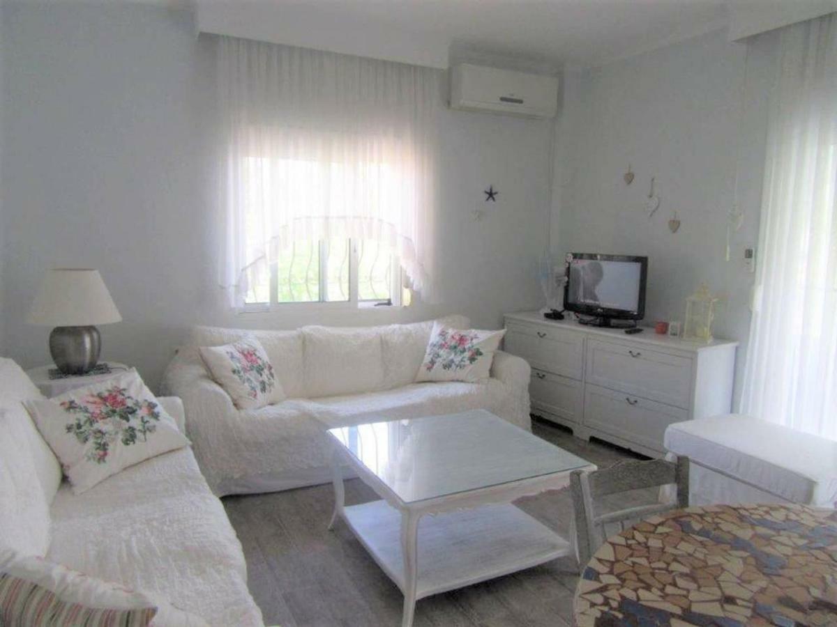 Pefkohori Apart. Near The Beach With Indor Parking And Yard Exteriör bild