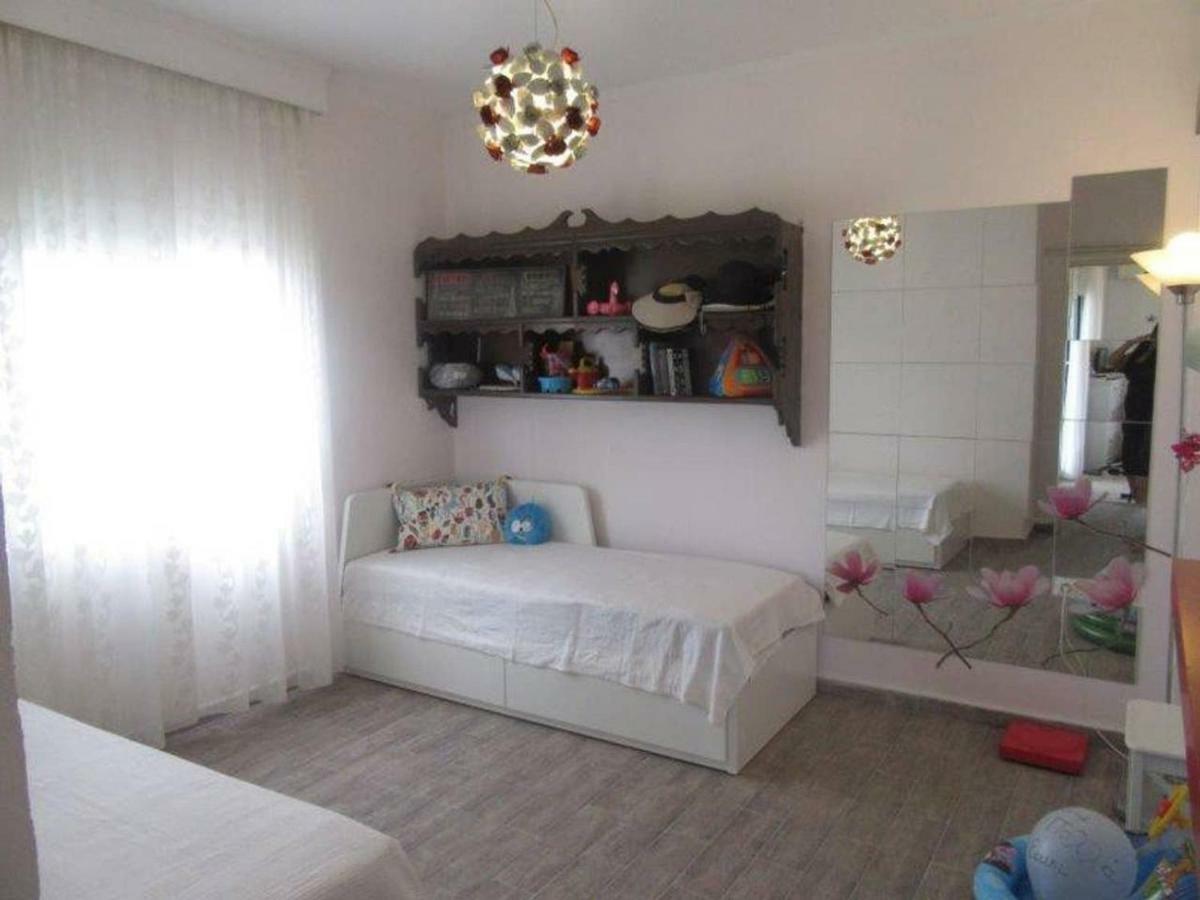 Pefkohori Apart. Near The Beach With Indor Parking And Yard Exteriör bild